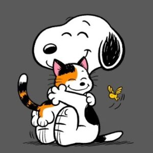 Snoopy abrazando un gato